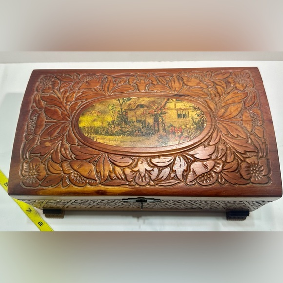 Wooden Cedar Keepsake Box - Picture 4 of 10